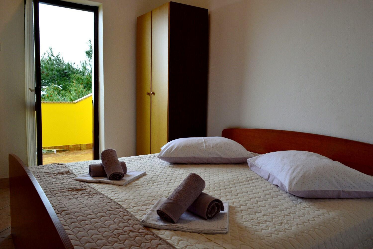 Maris - Next To The Apartman *